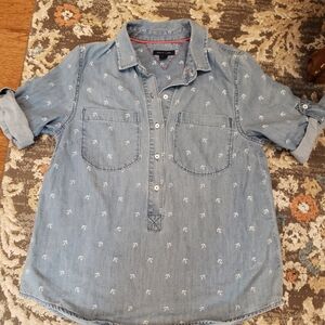 Tommy Hilfiger denim 3/4 sleeve button up top size Medium